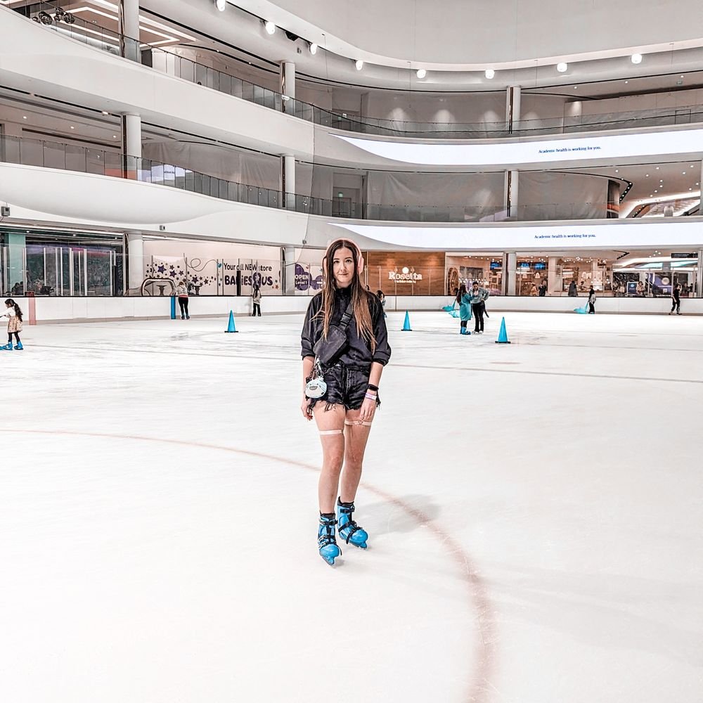 아이스 스케이팅 (Ice Skating Rink)